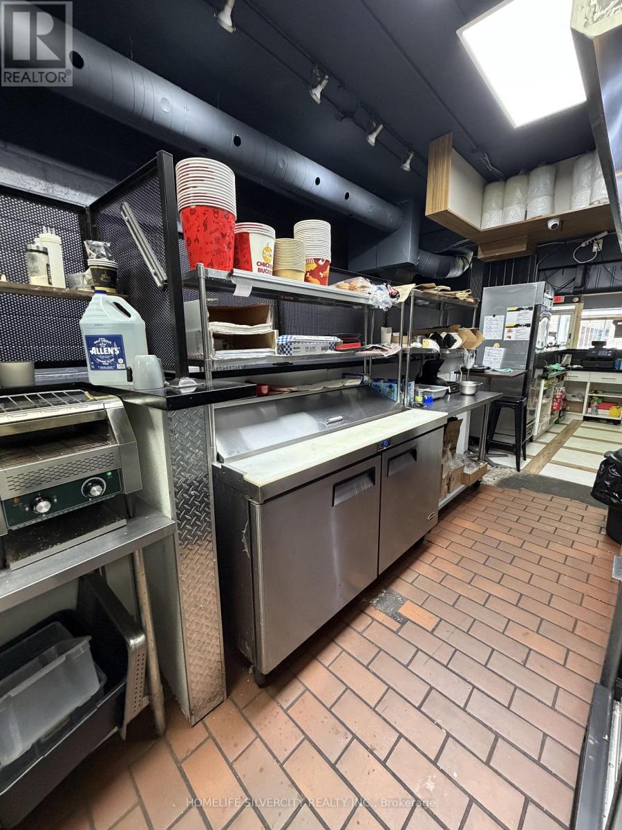 20 - 22 Main Street S, Brampton, Ontario  L6W 2C3 - Photo 13 - W13645866