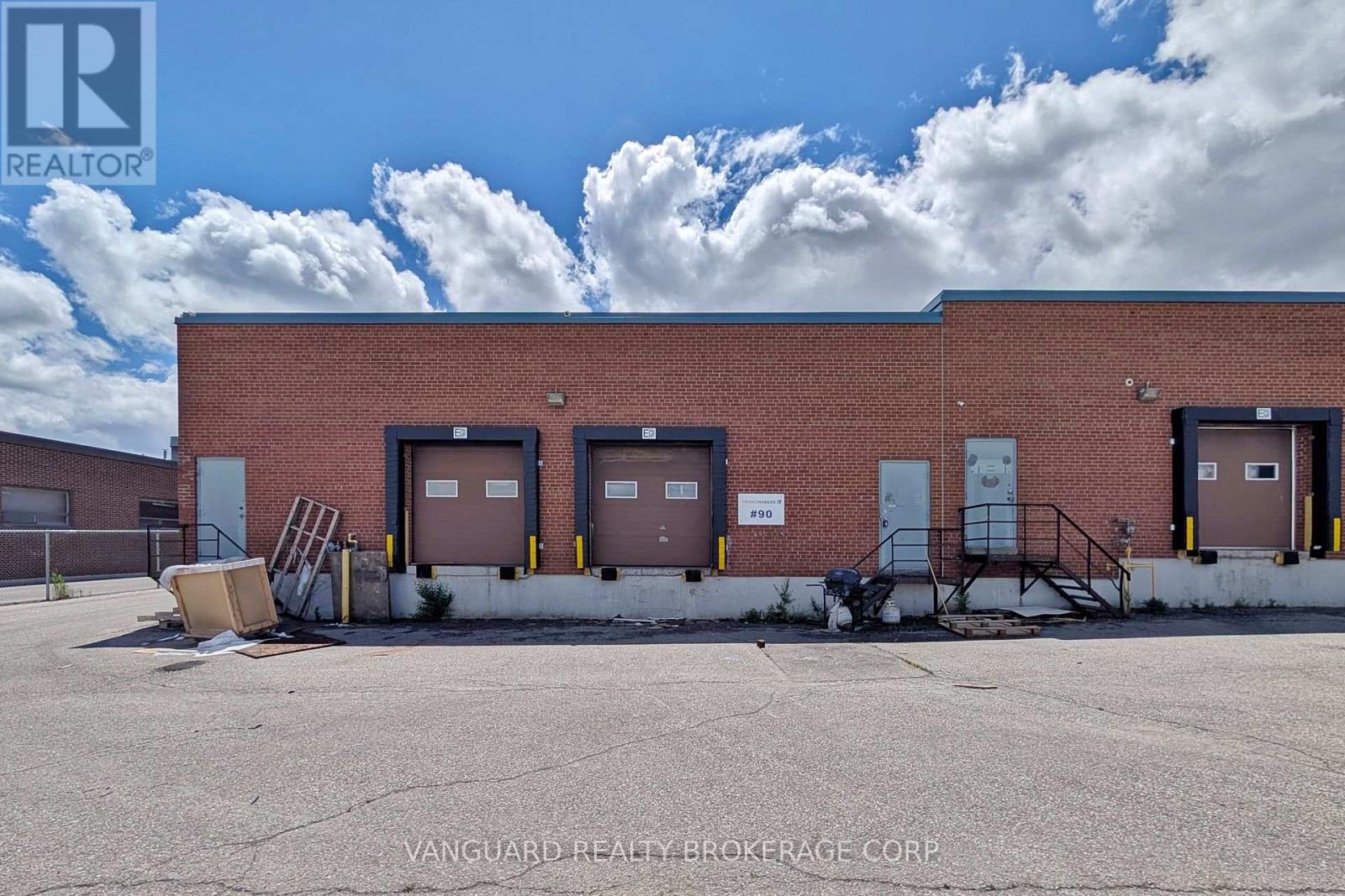 90-92 Martin Ross Avenue, Toronto, Ontario  M3J 2L4 - Photo 41 - W13466898
