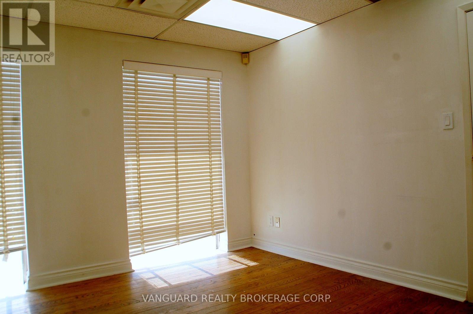 90-92 Martin Ross Avenue, Toronto, Ontario  M3J 2L4 - Photo 34 - W13466898