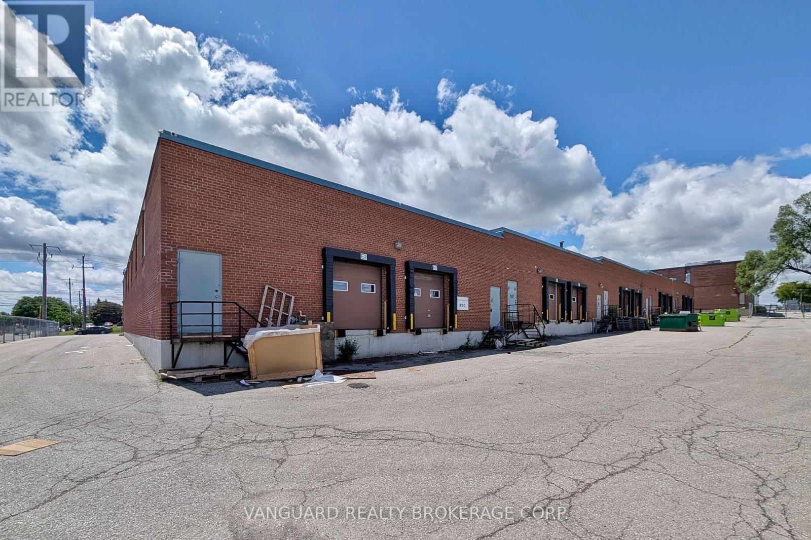 90-92 Martin Ross Avenue, Toronto, Ontario  M3J 2L4 - Photo 40 - W13466898