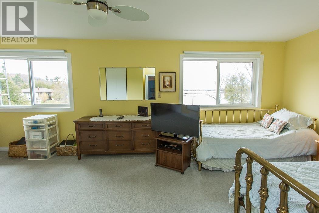 1173 Richards St, St. Joseph Township, Richards Landing, Ontario  P0R 1J0 - Photo 20 - SM262222