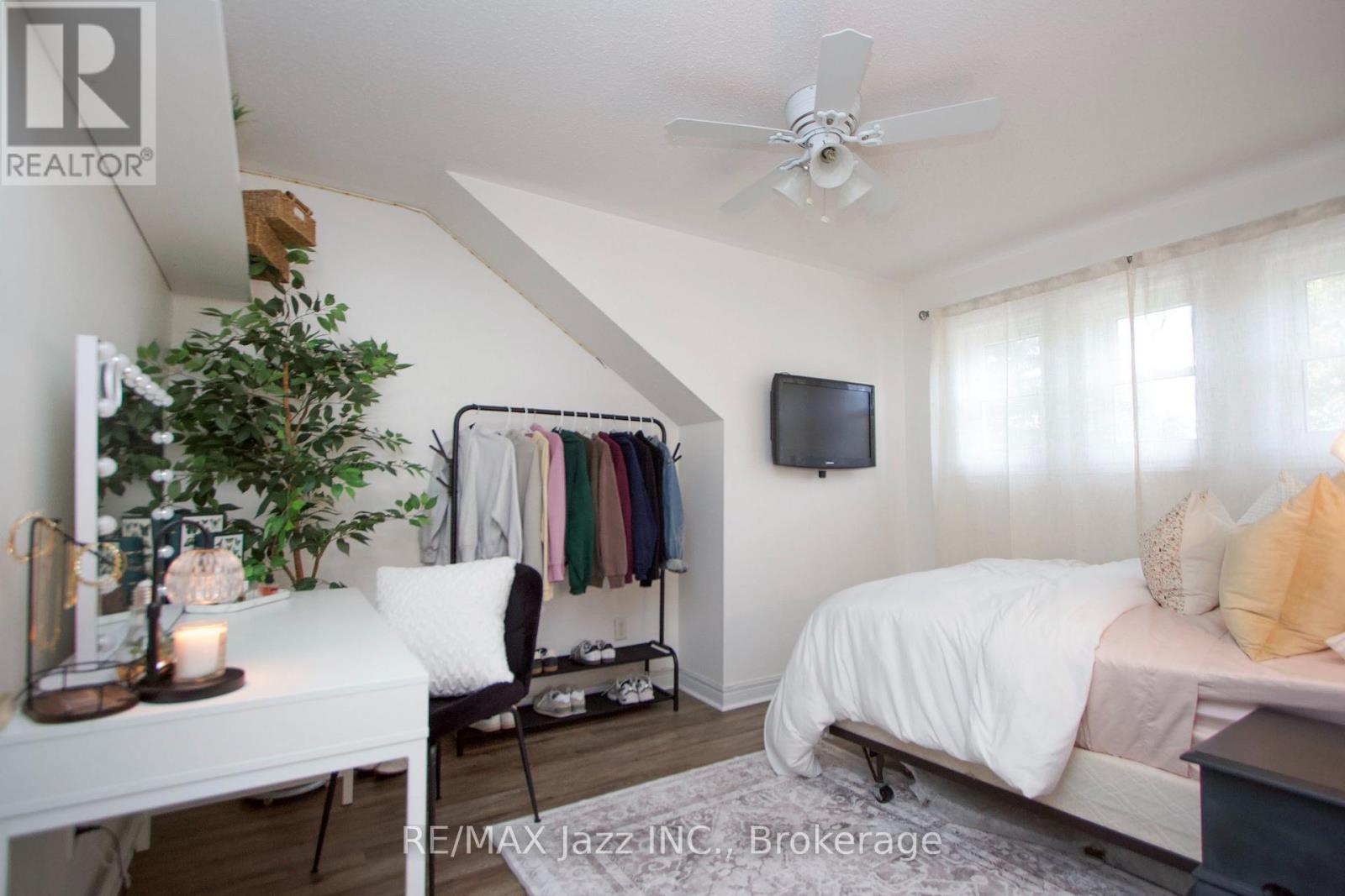 54 Melody Drive, Whitby, Ontario  L1M 1K6 - Photo 25 - E13690466