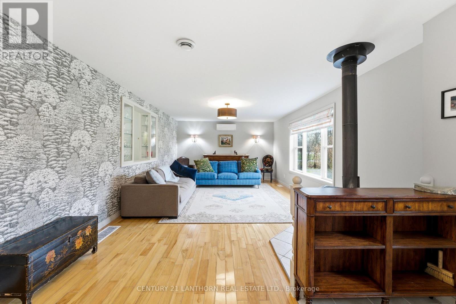 2494 Salem Road, Prince Edward County, Ontario  K0K 1T0 - Photo 8 - X13690524