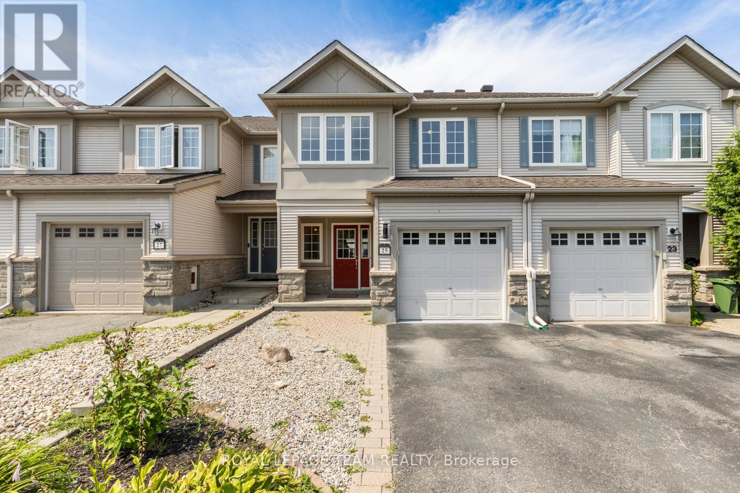 25 KIRKSTONE PRIVATE, Ottawa, Ontario