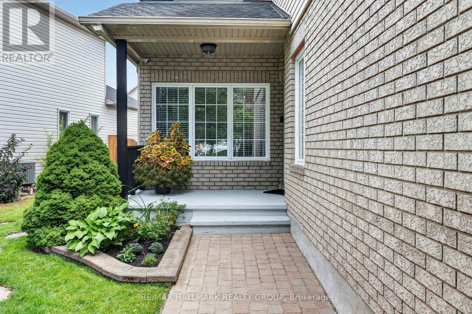 1673 Neptune Way, Ottawa, Ontario  K4A 4L3 - Photo 3 - X13690548