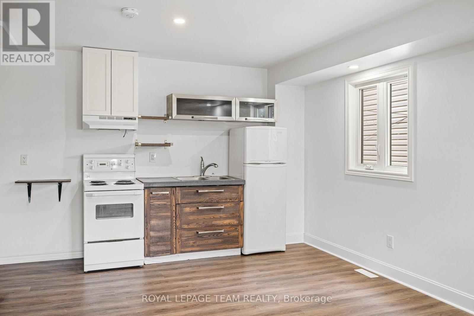253 Deschamps Avenue, Ottawa, Ontario K1L 5Z2 - Photo 4 - X13690574