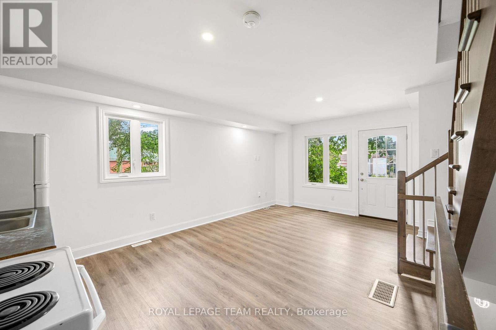 253 Deschamps Avenue, Ottawa, Ontario K1L 5Z2 - Photo 6 - X13690574