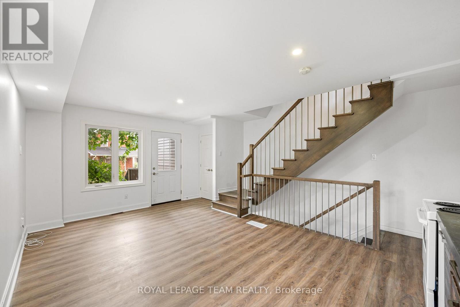 253 Deschamps Avenue, Ottawa, Ontario K1L 5Z2 - Photo 7 - X13690574