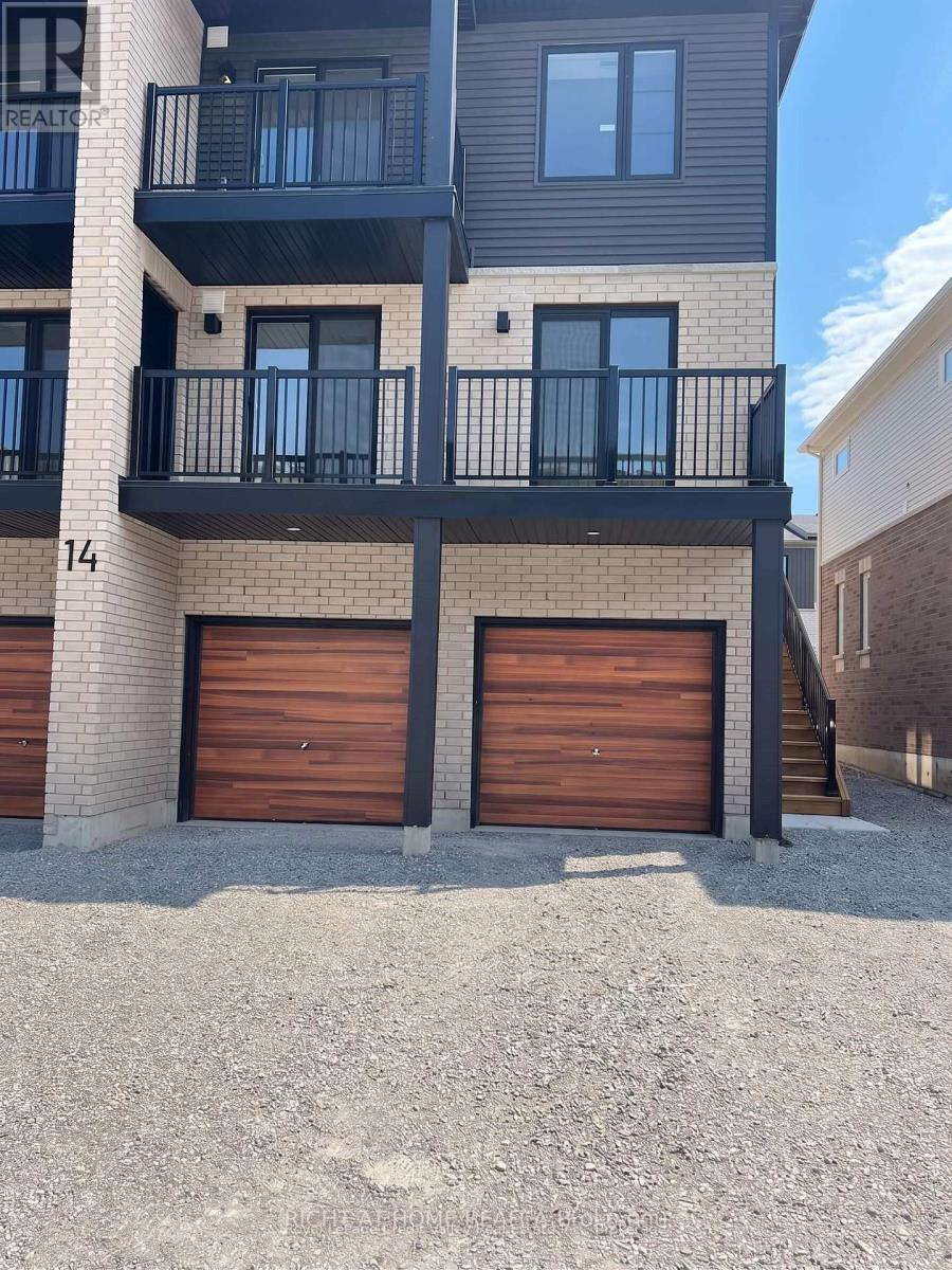 5 - 14 Wagon Lane E, Barrie, Ontario  L9J 0V1 - Photo 2 - S13690476