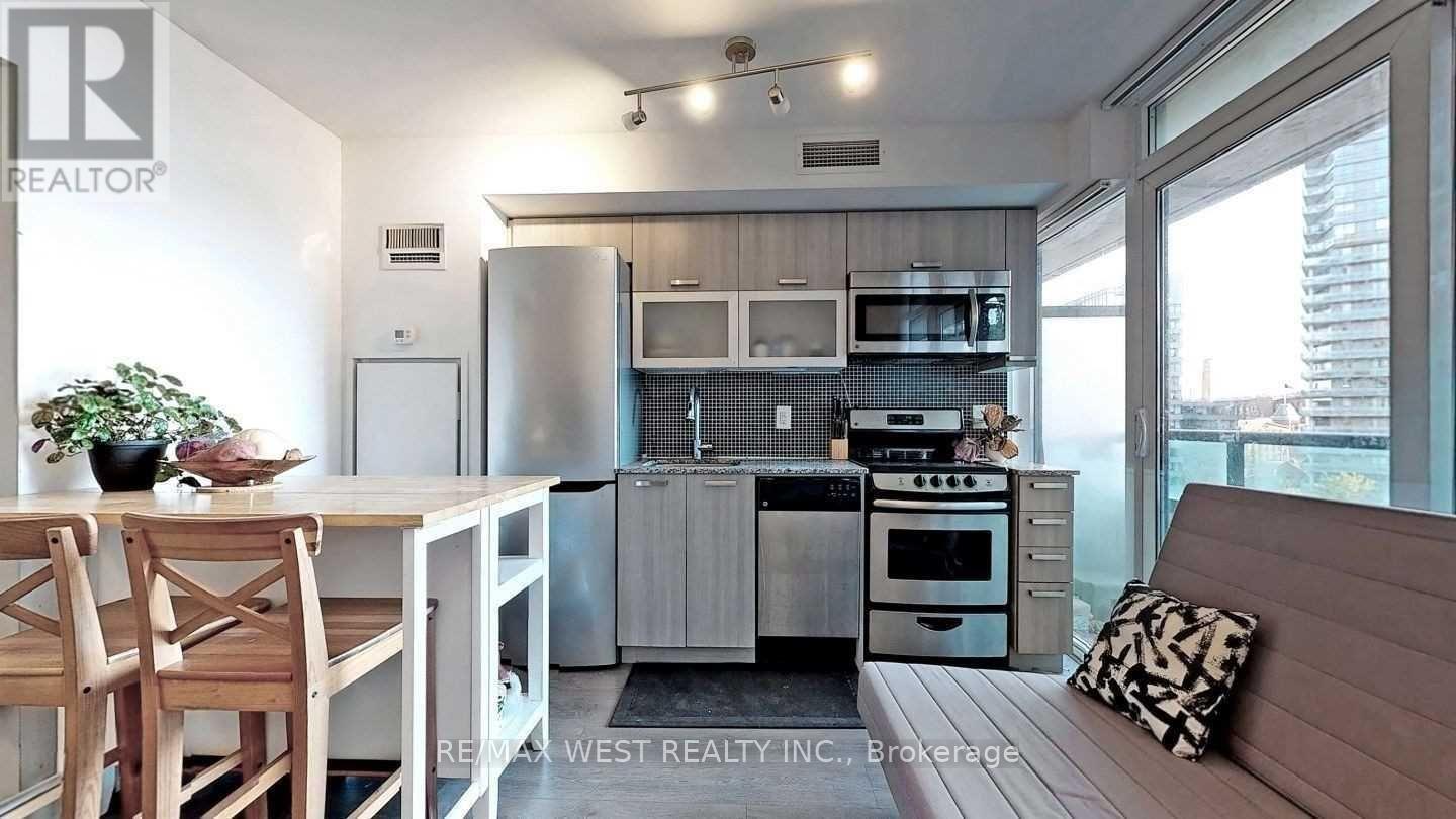 720 - 36 Lisgar Street, Toronto, Ontario  M6J 0C7 - Photo 2 - C13690552
