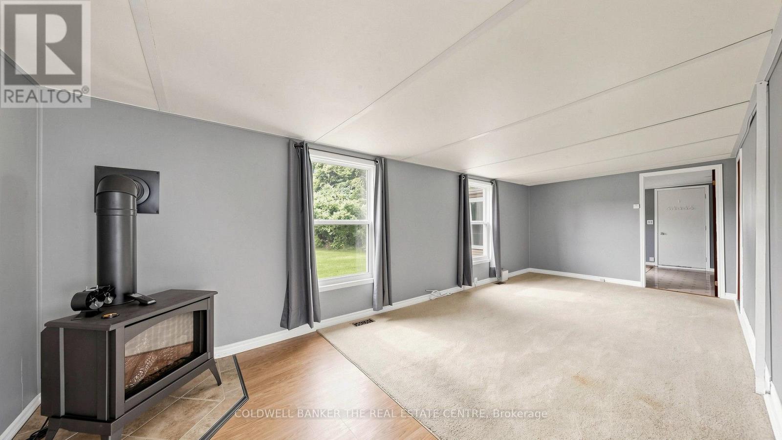 409 - 285 Crydermans Side Road, Georgina, Ontario L0E 1A0 - Photo 6 - N13690480