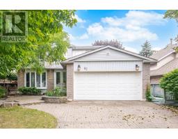 82 EASTMAN CRESCENT, Newmarket, Ontario