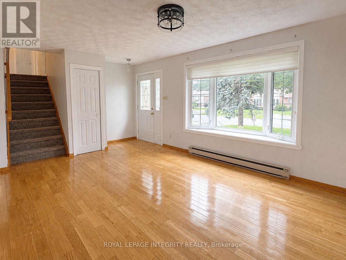 577 Lynwood Drive, Cornwall, Ontario  K6H 5W7 - Photo 2 - X13690560