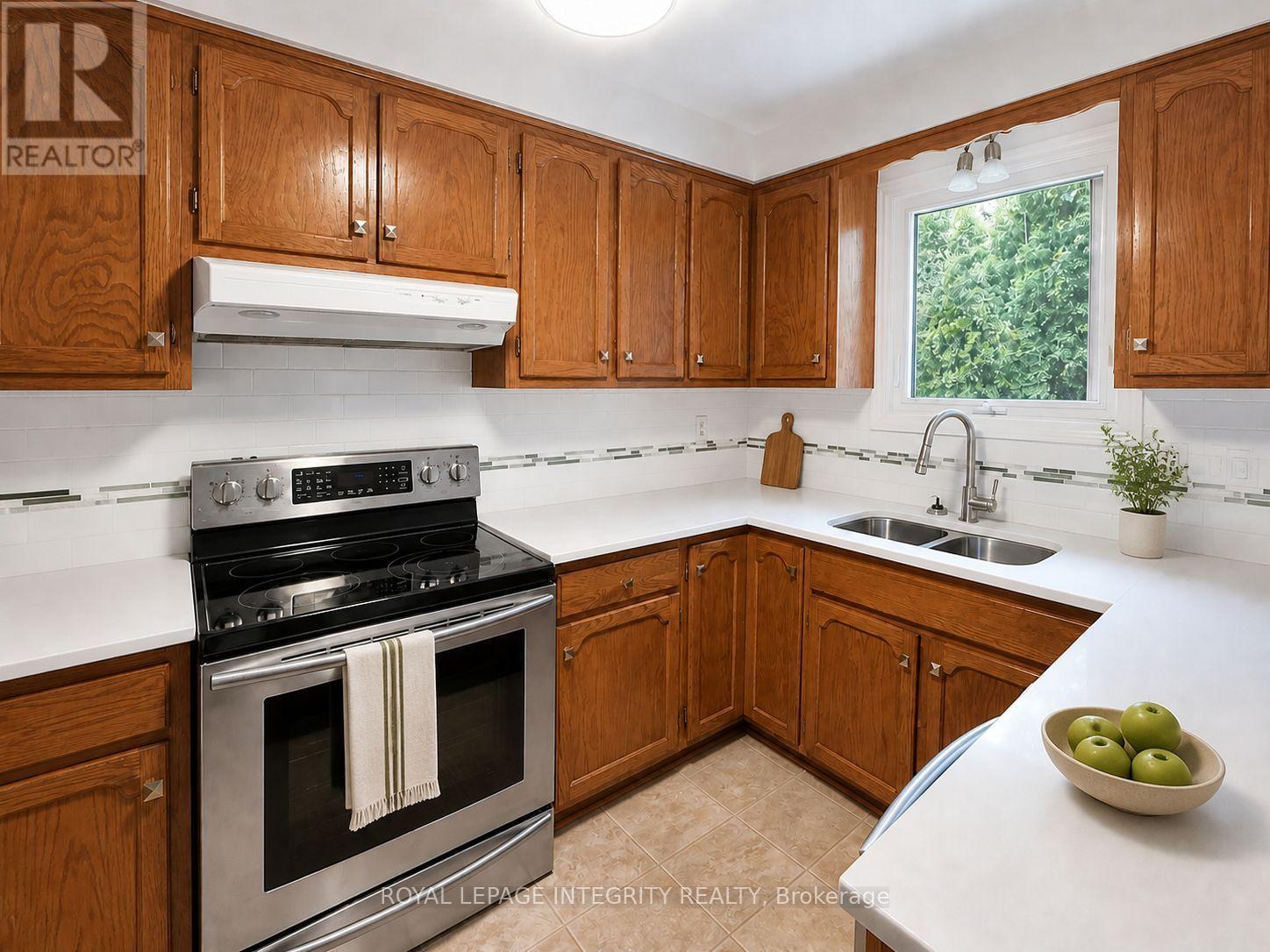 577 Lynwood Drive, Cornwall, Ontario  K6H 5W7 - Photo 6 - X13690560