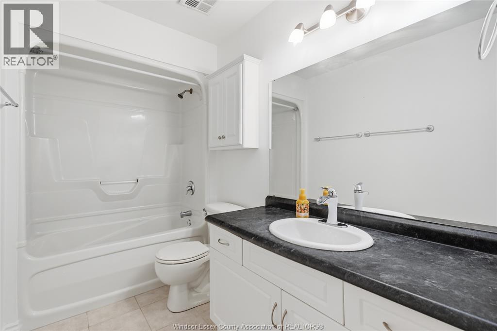2385 Gatwick, Windsor, Ontario  N8P 1Y7 - Photo 23 - 26020238