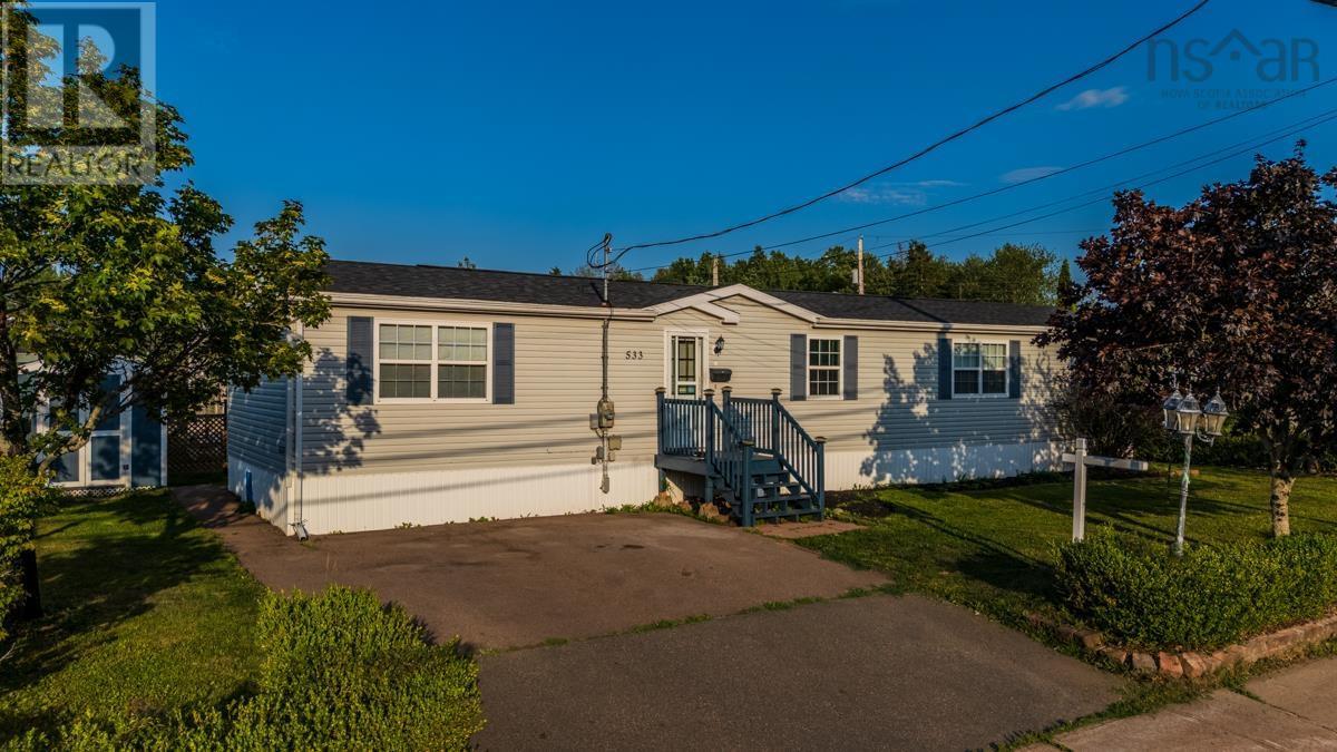 533 Young Street, Truro, Nova Scotia  B2N 3Y8 - Photo 1 - 202616663