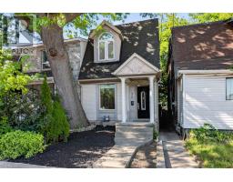 320 WESTON ROAD, Toronto, Ontario