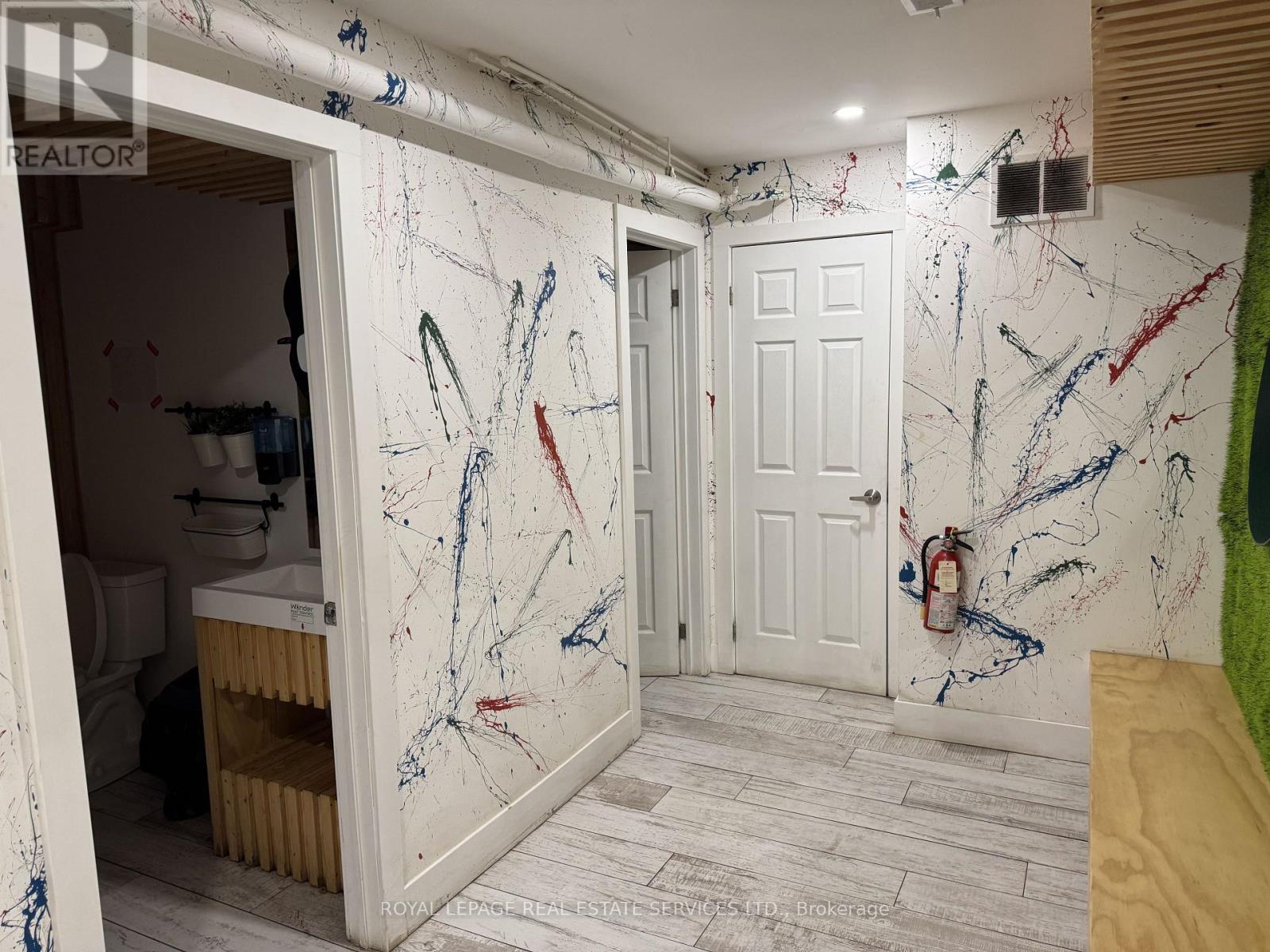 740 King Street W, Toronto, Ontario  M5V 1N3 - Photo 14 - C13656172