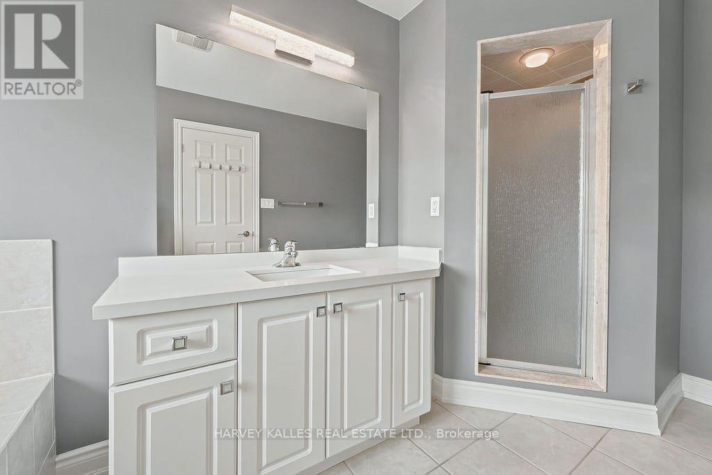 2033 Redstone Crescent, Oakville, Ontario  L6M 5B2 - Photo 26 - W13689230
