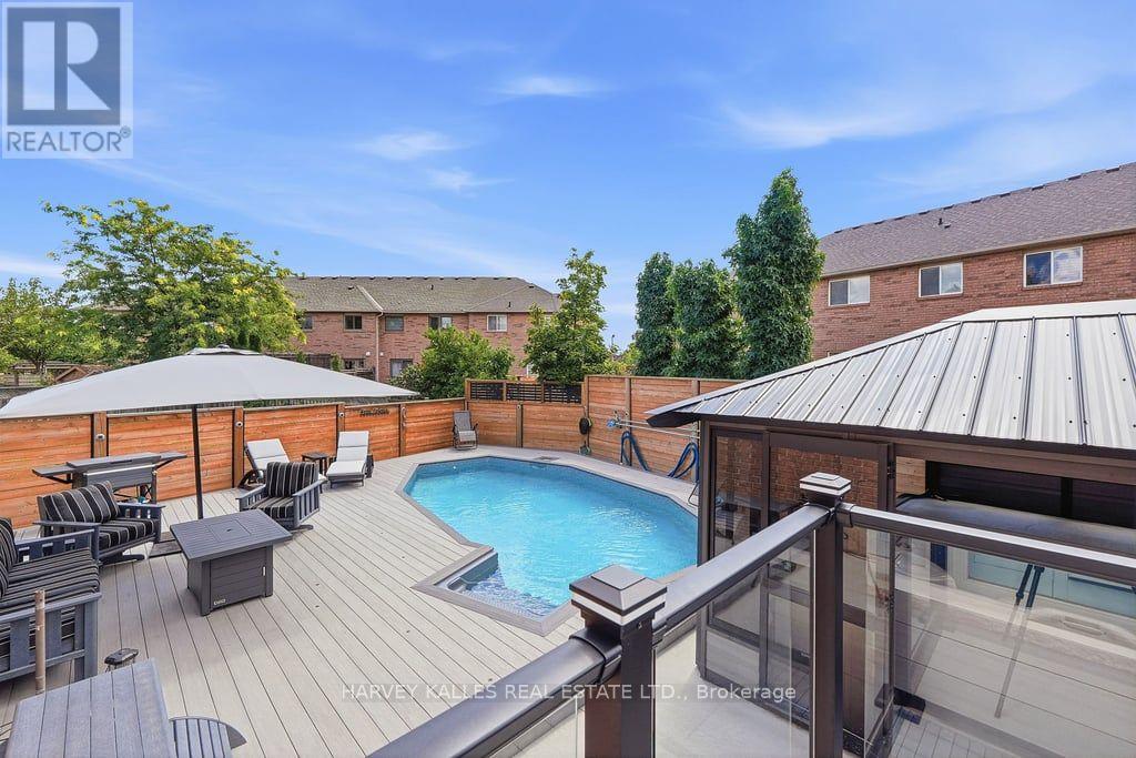 2033 Redstone Crescent, Oakville, Ontario  L6M 5B2 - Photo 31 - W13689230
