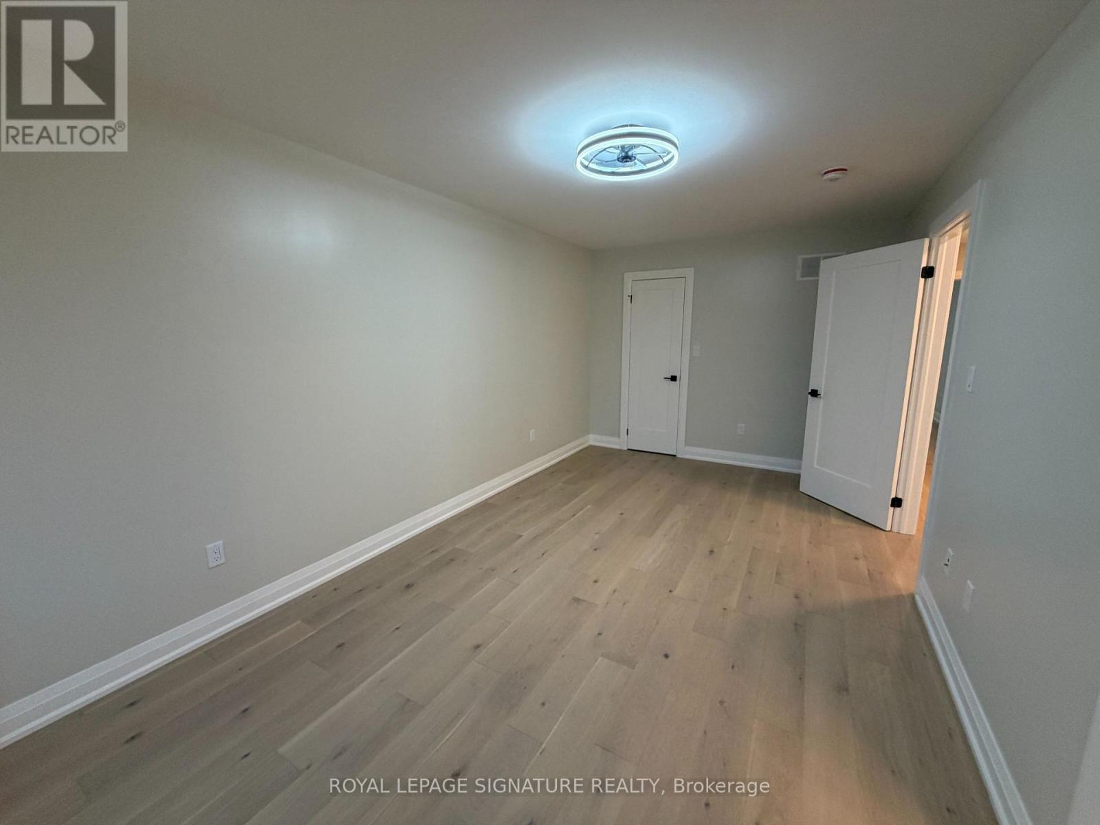 3271 Pilcom Crescent, Mississauga, Ontario  L5B 3X5 - Photo 2 - W13689582