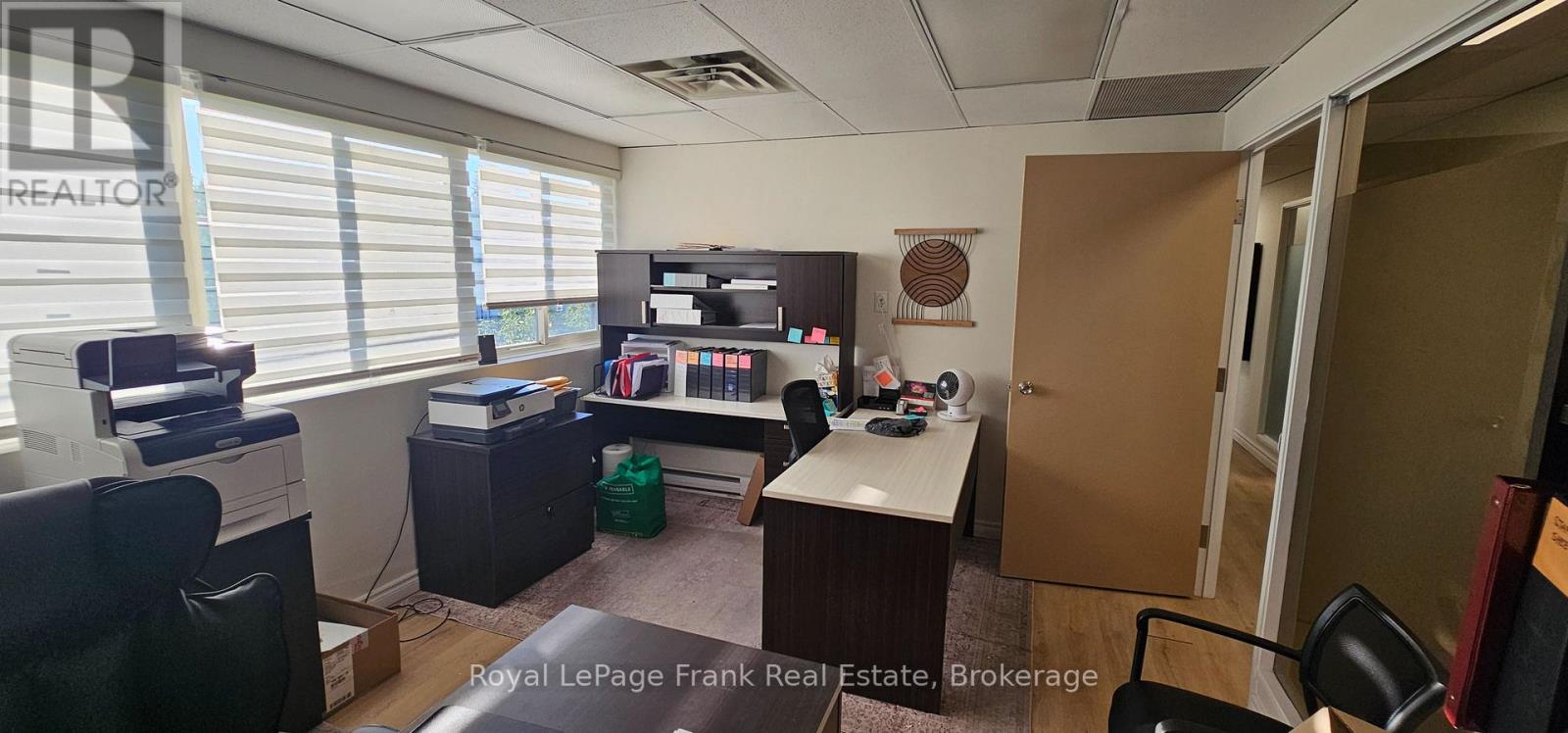 207 - 200 Bond Street W, Oshawa, Ontario  L1J 2L7 - Photo 4 - E13689292