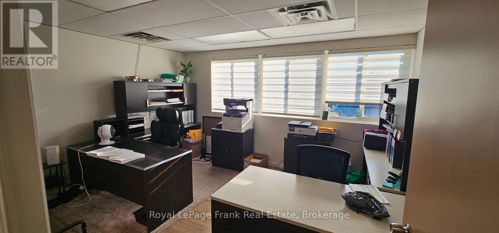 207 - 200 Bond Street W, Oshawa, Ontario  L1J 2L7 - Photo 3 - E13689292