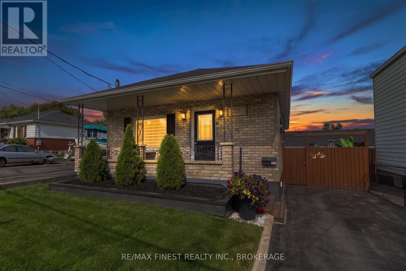 581 Division Street, Kingston, Ontario  K7K 4B7 - Photo 2 - X13690614