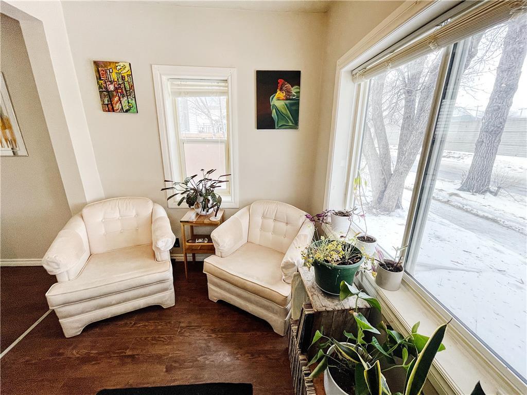 196 Notre Dame Street, Winnipeg, Manitoba  R2H 0C3 - Photo 3 - 202612722