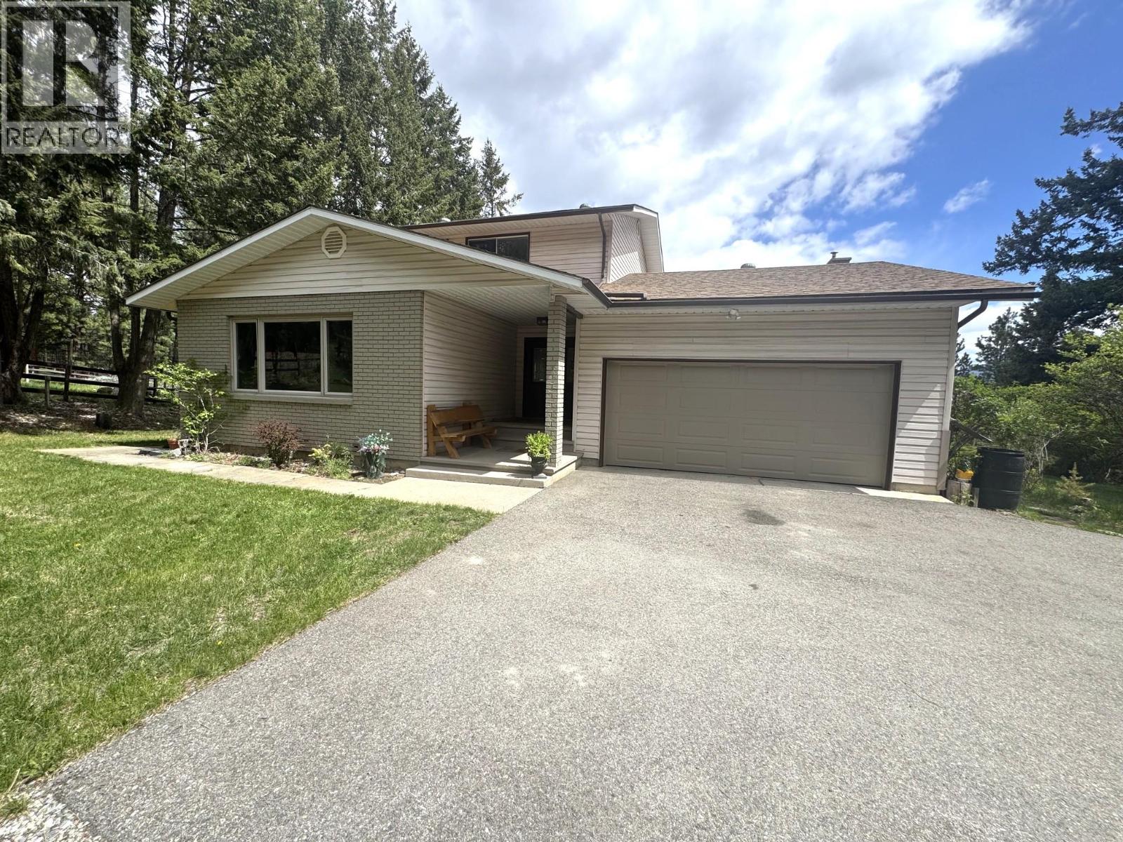 380 Ivy Road, Cranbrook, British Columbia