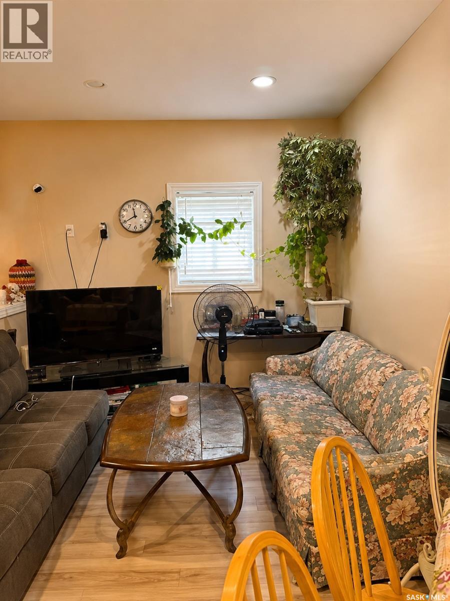 229 S Avenue N, Saskatoon, Saskatchewan  S7L 2Z7 - Photo 17 - SK046013