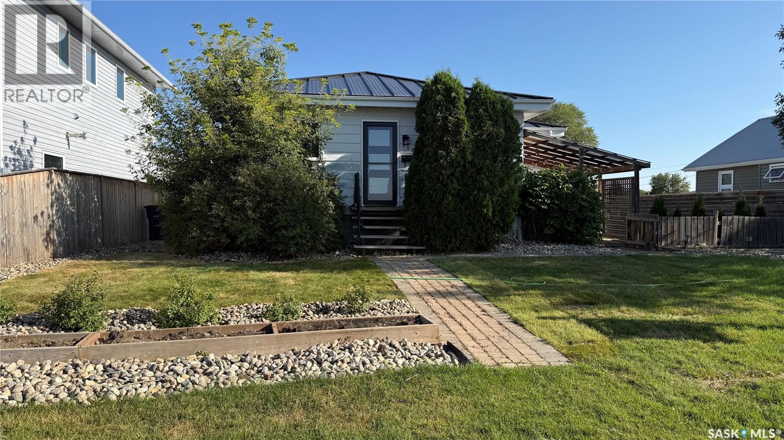 108 Front Street N, Pense, Saskatchewan  S0G 3W0 - Photo 29 - SK045940