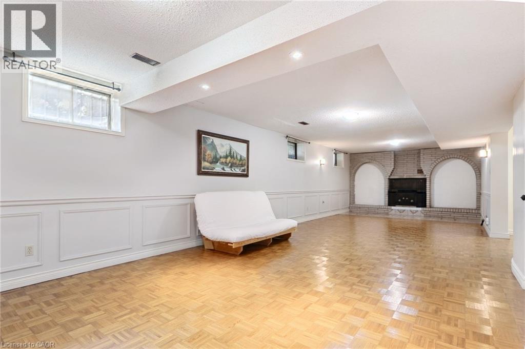 87 Regent Avenue, Hamilton, Ontario  L9B 1T1 - Photo 32 - 40851744