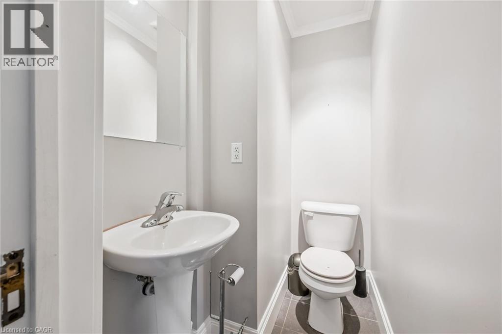46 Pequegnat Avenue, Kitchener, Ontario  N2H 1R8 - Photo 17 - 40856257
