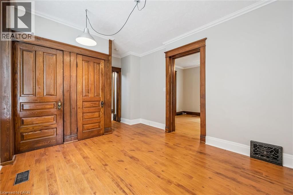 46 Pequegnat Avenue, Kitchener, Ontario  N2H 1R8 - Photo 12 - 40856257