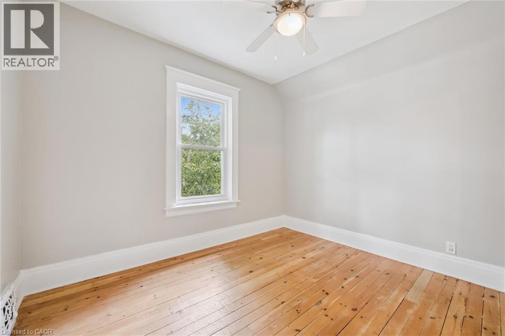 46 Pequegnat Avenue, Kitchener, Ontario  N2H 1R8 - Photo 18 - 40856257