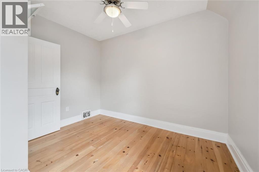 46 Pequegnat Avenue, Kitchener, Ontario  N2H 1R8 - Photo 24 - 40856257