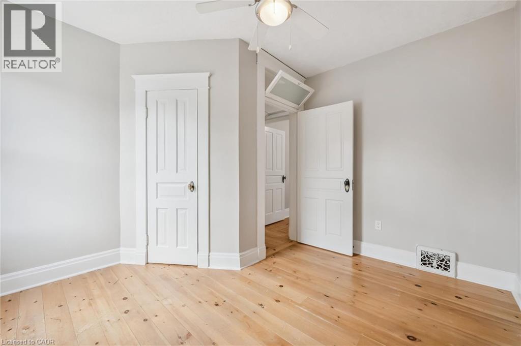 46 Pequegnat Avenue, Kitchener, Ontario  N2H 1R8 - Photo 23 - 40856257