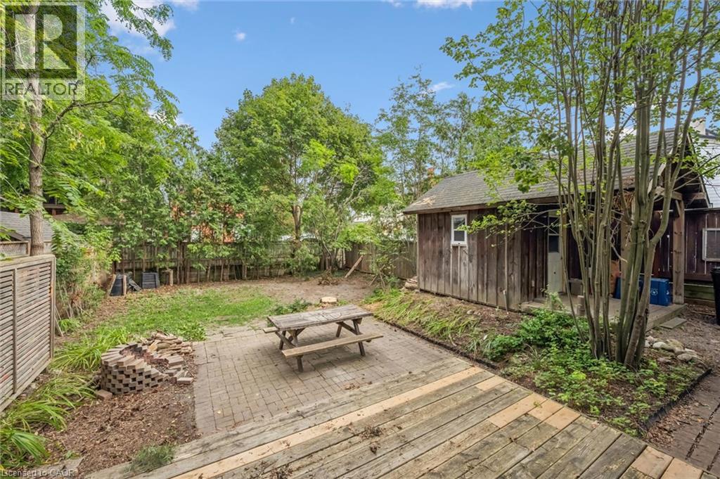 46 Pequegnat Avenue, Kitchener, Ontario  N2H 1R8 - Photo 33 - 40856257