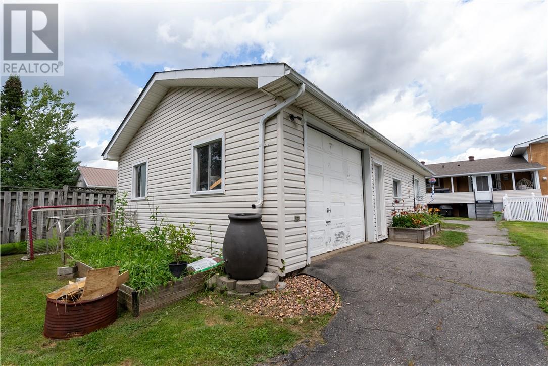 189 Rayside Avenue, Azilda, Ontario  P0M 1B0 - Photo 63 - 2129889