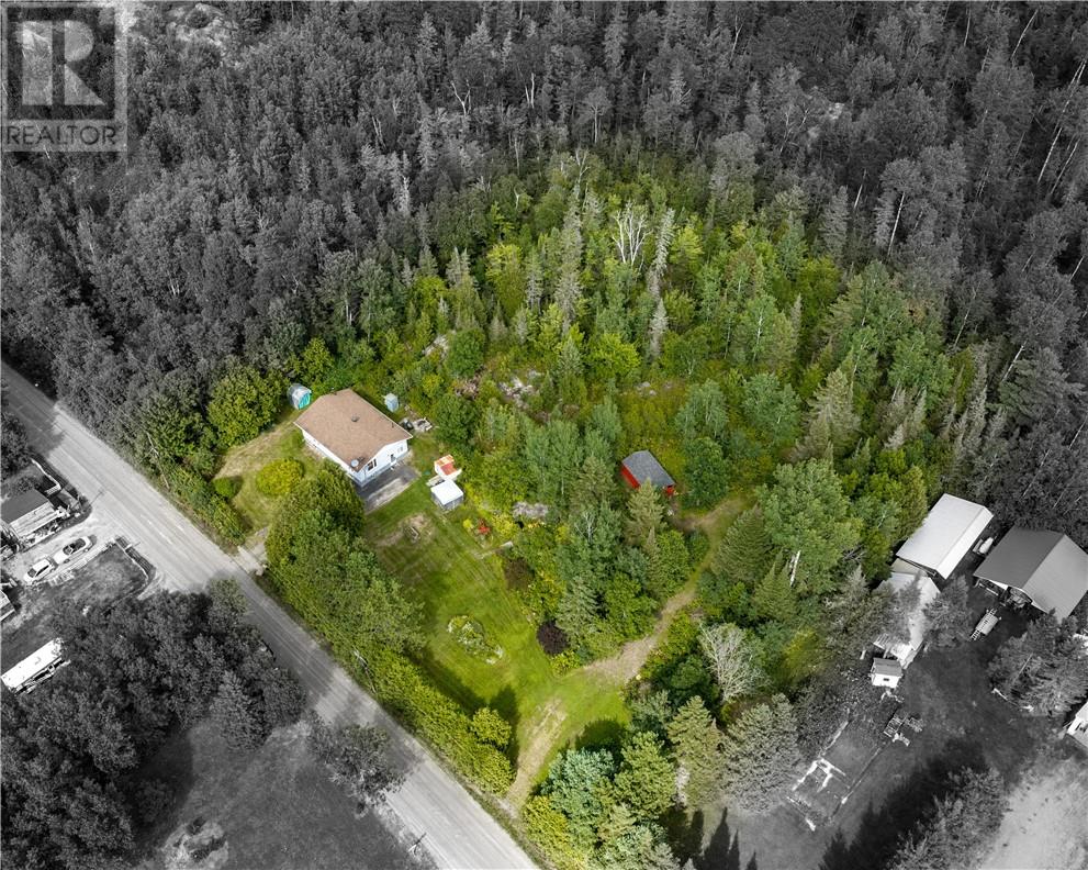 2504 Red Deer Lake Road N, Wahnapitae, Ontario  P0M 3C0 - Photo 1 - 2129884