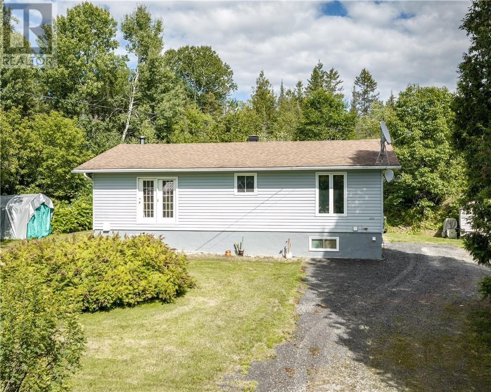 2504 Red Deer Lake Road N, Wahnapitae, Ontario  P0M 3C0 - Photo 2 - 2129884