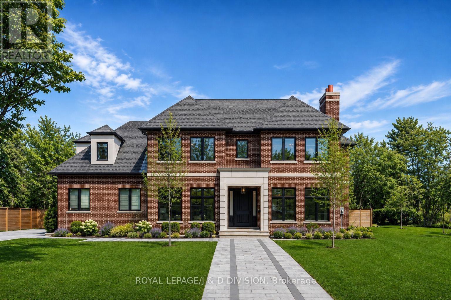 4 PINE RIDGE DRIVE, Toronto, Ontario