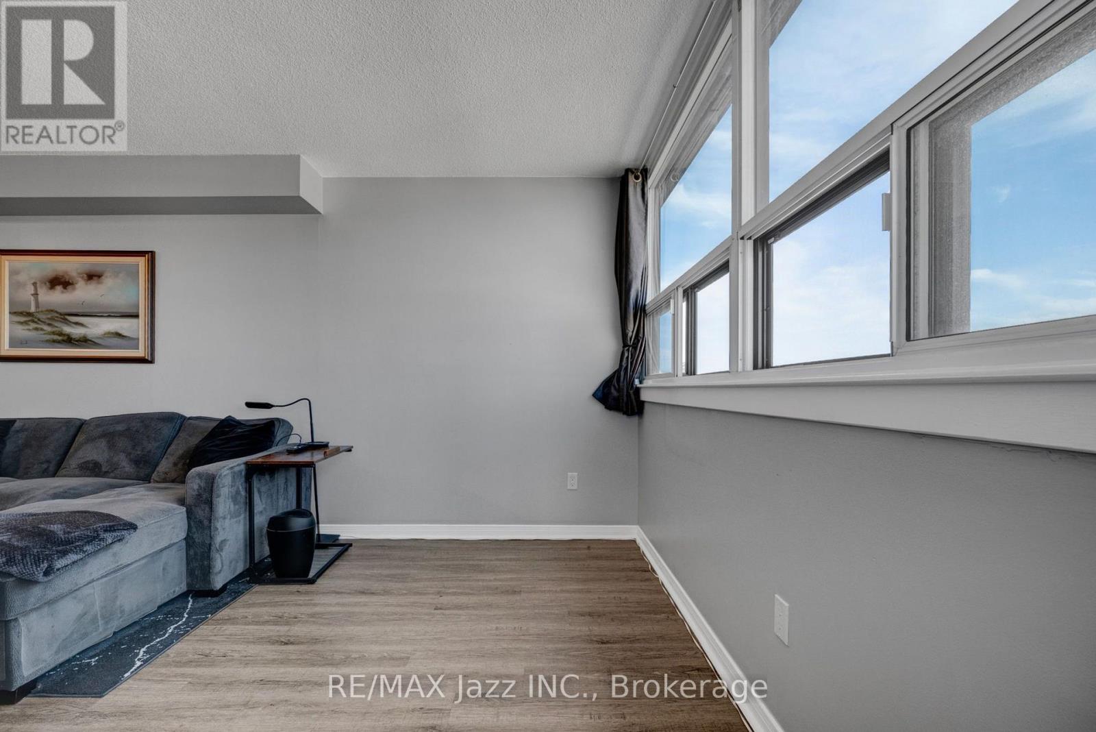 608 - 80 Athol Street E, Oshawa, Ontario L1H 8B7 - Photo 15 - E13690798