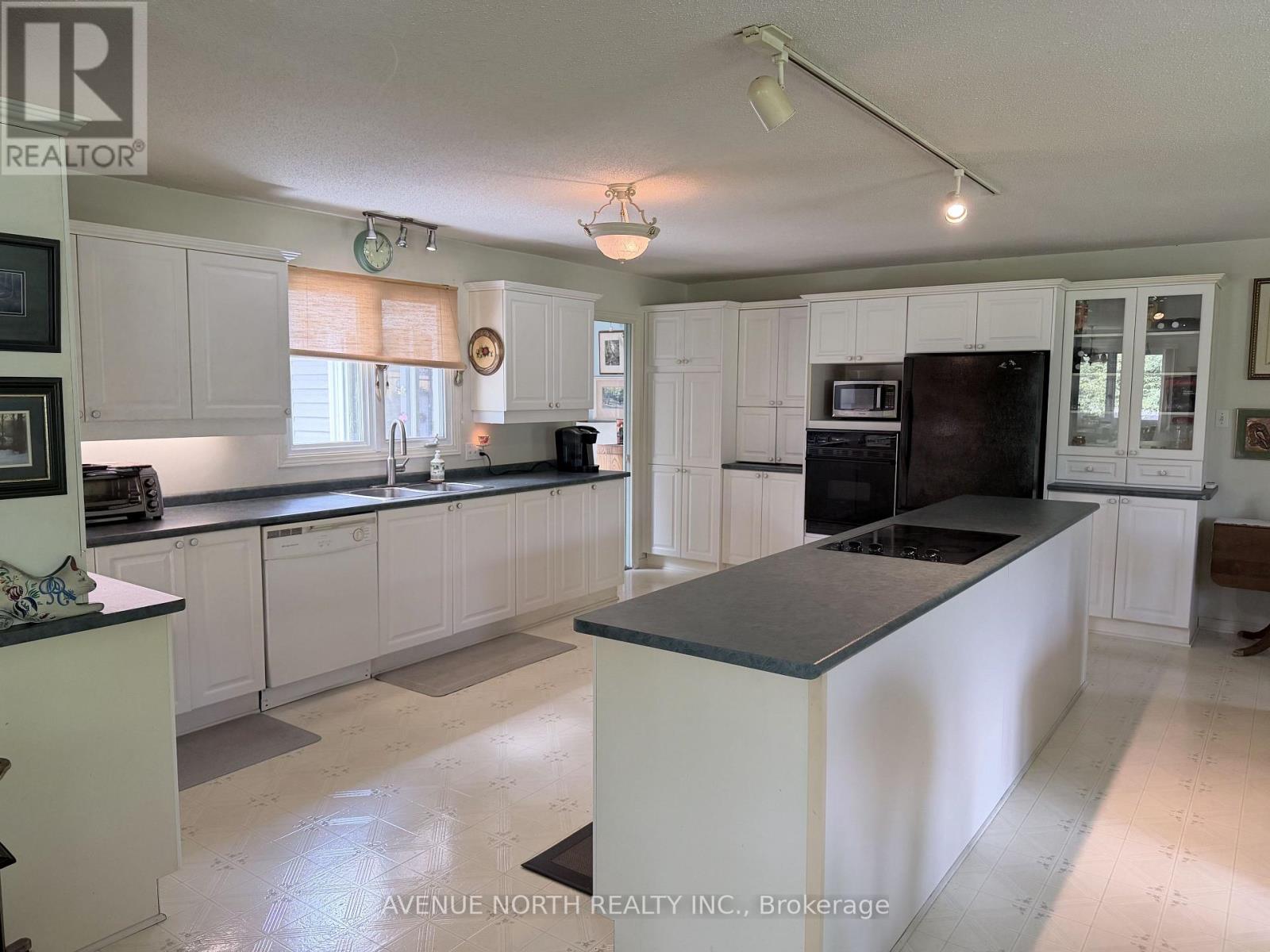 4645 Scotch Line, Tay Valley, Ontario  K7H 3C5 - Photo 12 - X13594402