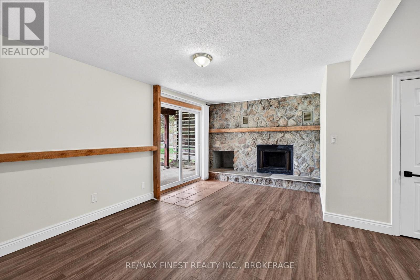 8 Sunrise Court, Prince Edward County, Ontario  K8N 4Z7 - Photo 17 - X13690706