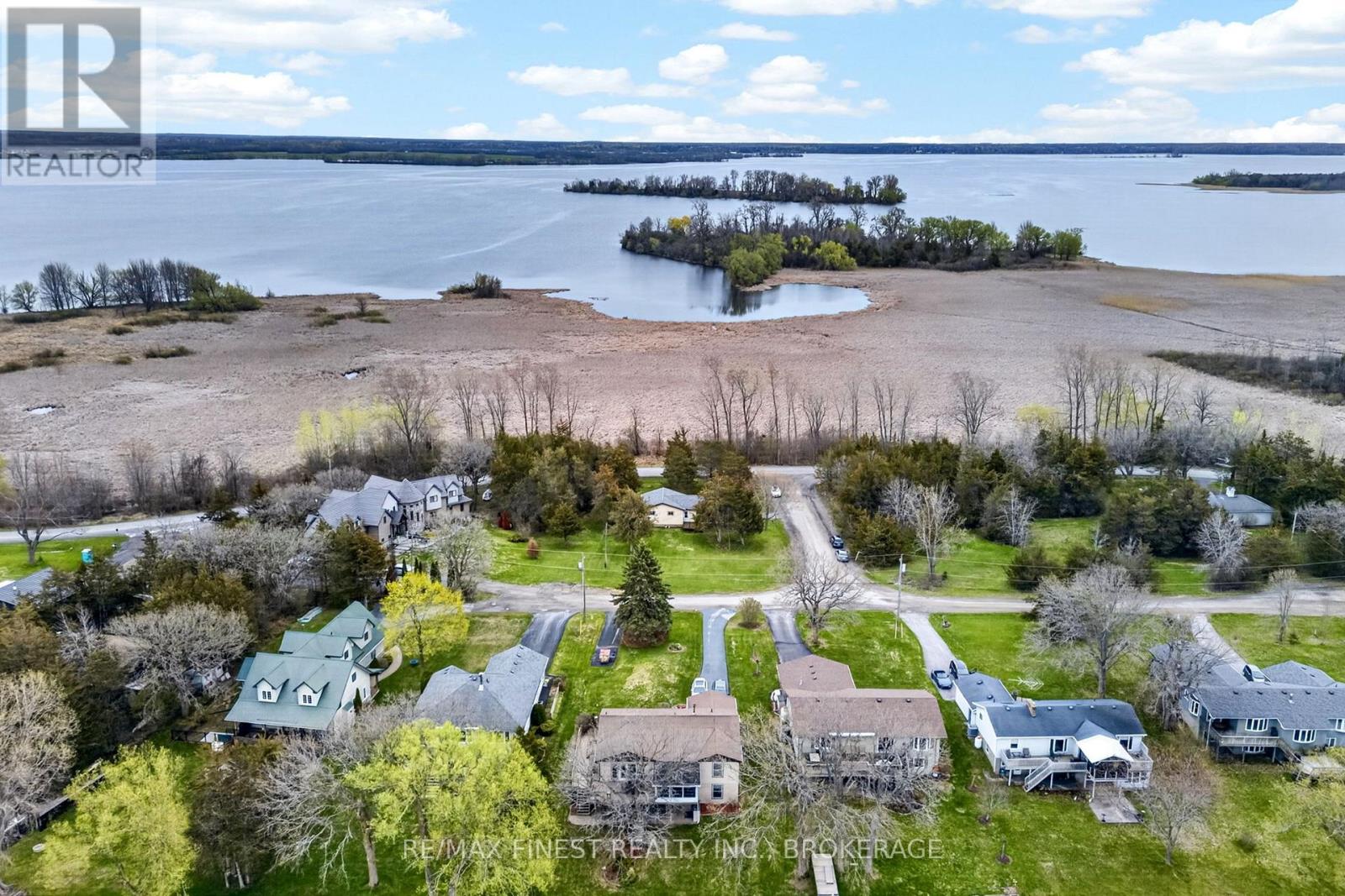 8 Sunrise Court, Prince Edward County, Ontario  K8N 4Z7 - Photo 36 - X13690706