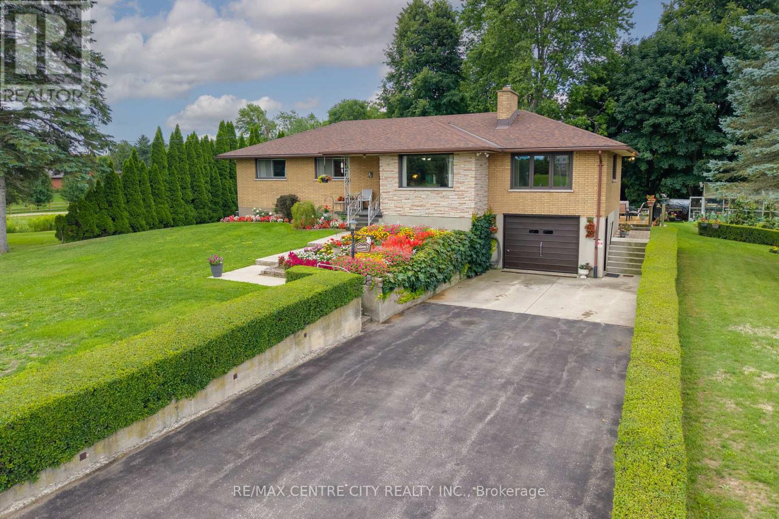 3229 Napperton Drive, Strathroy-Caradoc, Ontario  N7G 3H8 - Photo 2 - X13690874