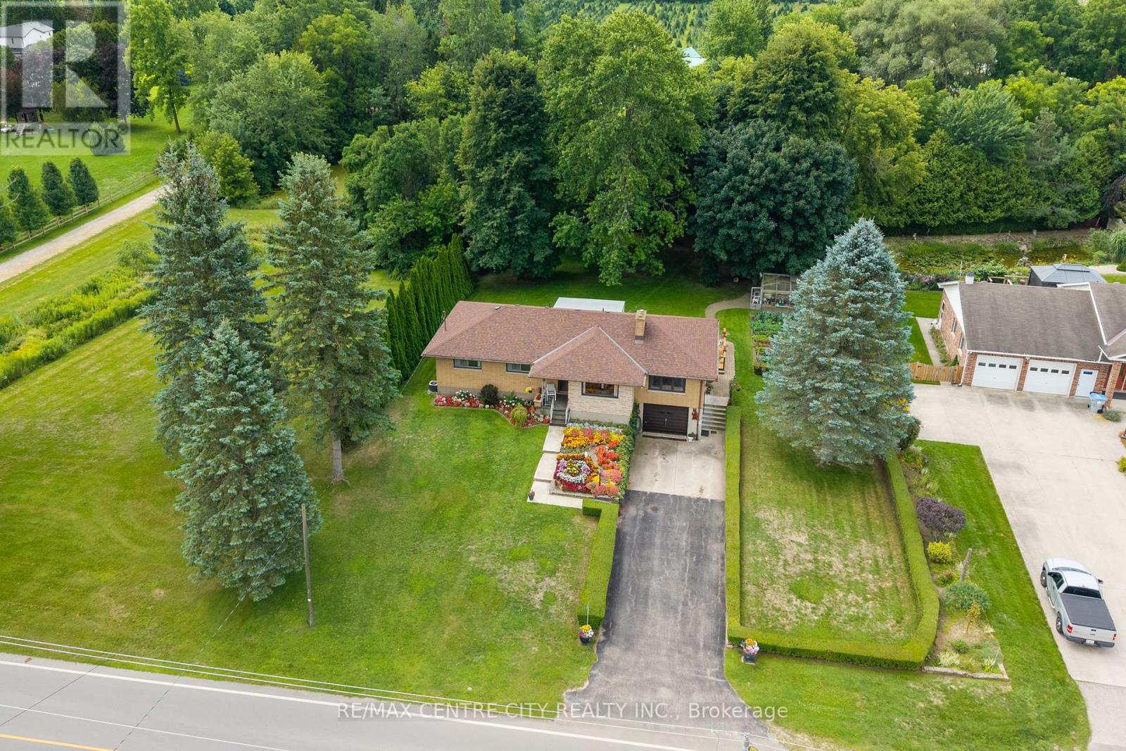 3229 Napperton Drive, Strathroy-Caradoc, Ontario  N7G 3H8 - Photo 3 - X13690874