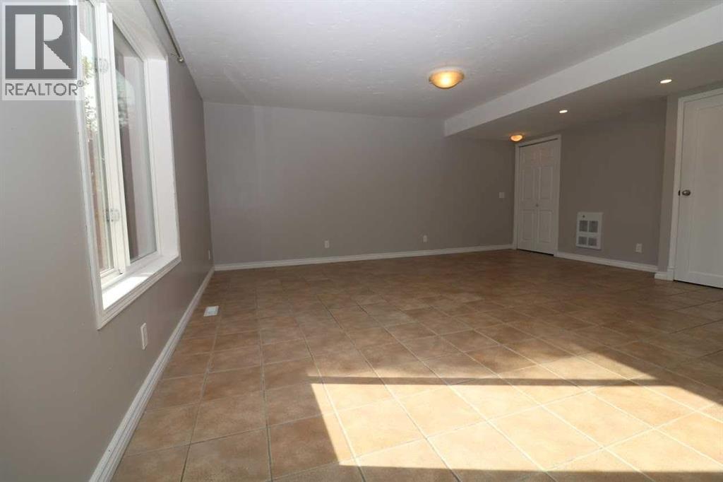 52 Mt Aberdeen Circle SE, Calgary, Alberta  T2Z 3H1 - Photo 18 - A2330904